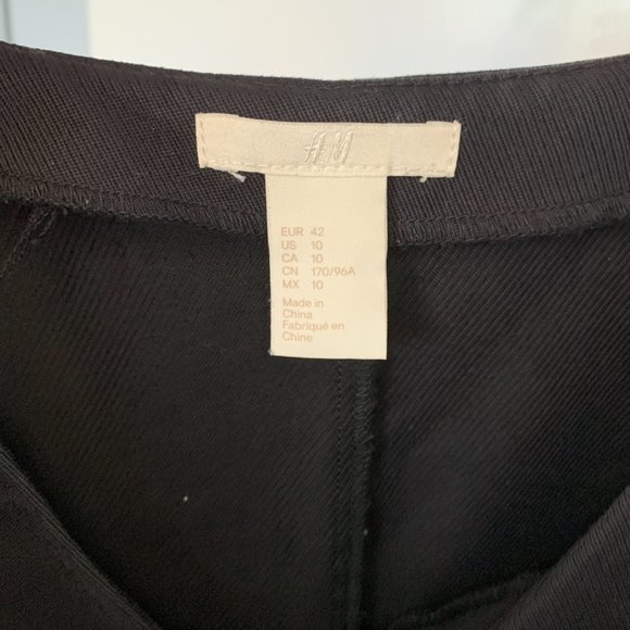 H&M Puff Sleeve Mini V-Neck Dress - Picture 6 of 8